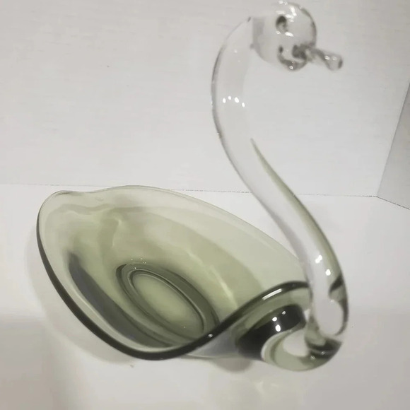 Vintage Duncan Miller Green/Clear Handblown  Art Glass Swan. - Picture 1 of 8